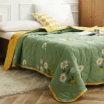 Daisy Printed Quilted Summer Quilt and Pillowcase or Single Quilts Soft Breathable Single Double Blanket Washable Thin Comforter 3