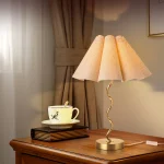 Gold Modern Table Lamp, Scalloped Pleated Desk Lamps Wavy Lamp for Bedside, Bow Table Lamps for Kitchen Counter, Nightstand Deco 3
