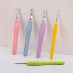 Aluminum Crochet Hook Plastic Handle Sewing Knitting Crocheting Needles DIY Yarn Sweater Weave Tools 2mm 3mm 4mm 5mm 6mm 7mm 8mm 3