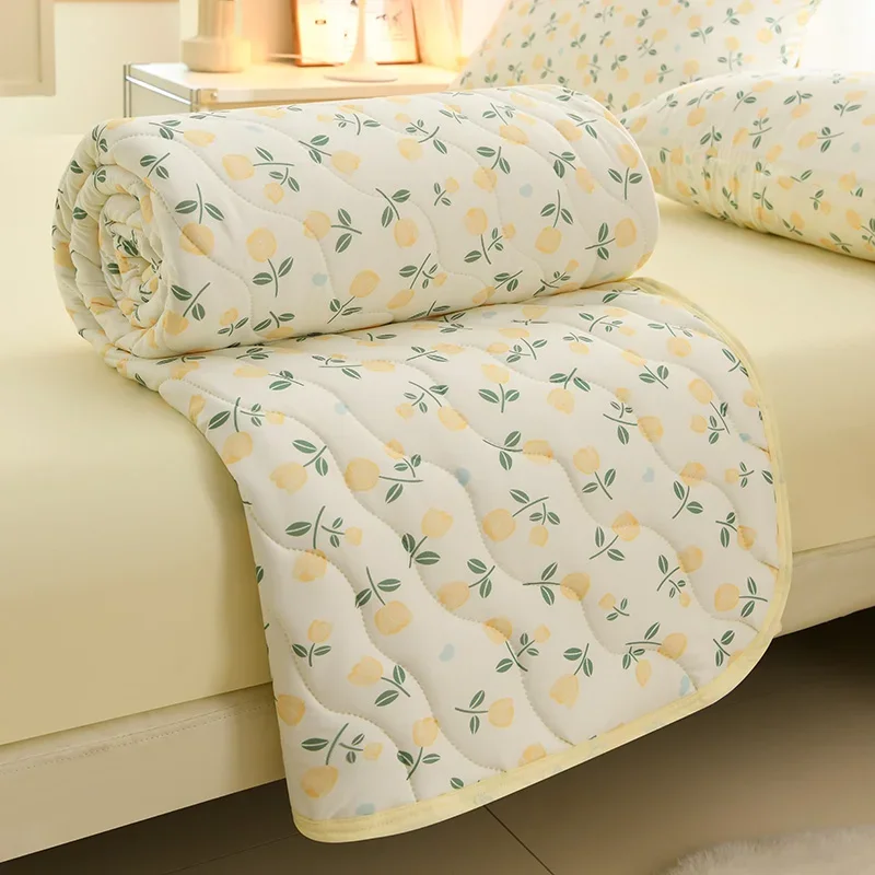 New Floral Print Spring Summer Quilt Soft Comfortable Quilted Quilts Single Double Blanket for Bed Comforter Knitted Thin Duvet New Floral Print Spring Summer Quilt Soft Comfortable Quilted Quilts Single Double Blanket for Bed Comforter Knitted Thin Duvet