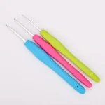 Aluminum Crochet Hook Plastic Handle Sewing Knitting Crocheting Needles DIY Yarn Sweater Weave Tools 2mm 3mm 4mm 5mm 6mm 7mm 8mm 5