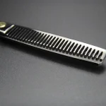 Japan 440C Titanium Qlating Barber Professional Scissors for Hairdresser 5.5 / 6.0 Cutting Thinning Black Hair Scissor Shears 6