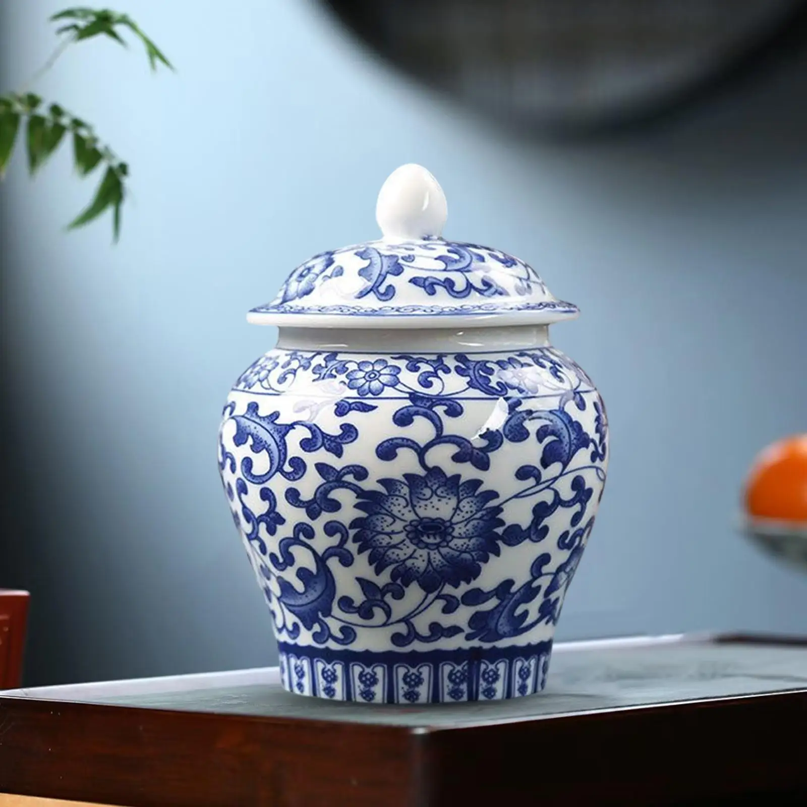 Chinese Blue White Porcelain Decorative Temple Jar Vase with