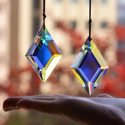 2 pcs Diamond Shaped Crystal Light Catching Prisms, Rainbow Maker for Window, Balcony, Kitchen, Garden Decoration