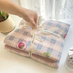 Ins Girls Strawberry Bedding Sets 2025 New Queen Size Bed Sheet Set Duvet Cover Set With Pillowcase No Filling 3