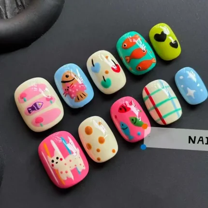 30pcs Milky White Fake Nails Cute Cartoon Fish & Heart Plaid Press on Nail Short Oval False Nail for Women&Girl Bean Nail Art