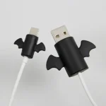 2Pcs Cute Angel Wing Cable Protector Earphone USB Cable Winder Wire Organizer Holder Clip Wrap Desk Set Stationary for iphone 3