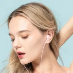 3.5mm Wired Headphones In Ear Headset Wired Earphones with Microphone Stereo Earbuds Sports for Samsung Huawei Xiaomi Phones MP3 4