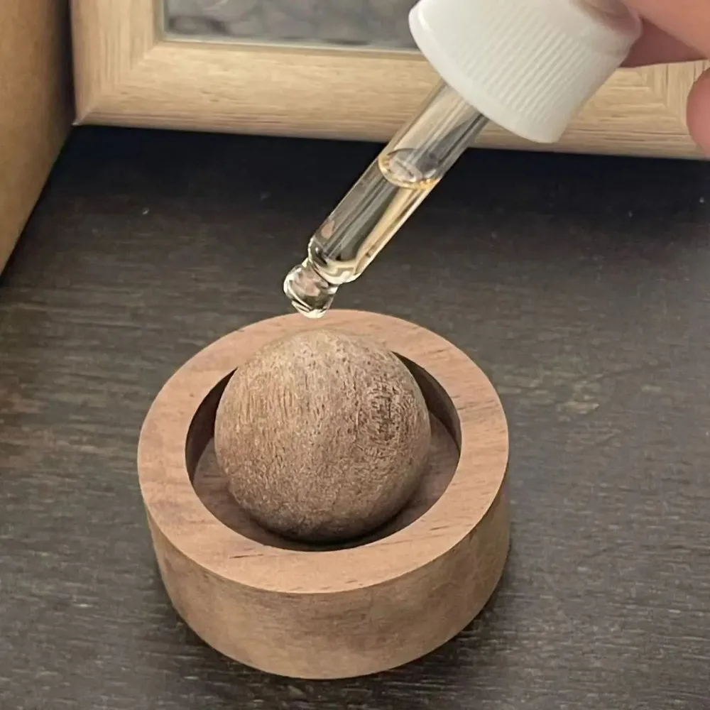 Solid Wood Spherical Essential Oil for Fragrance Enhancement Home Bedroom Aromatherapy Eliminate Room Odor with Home decoration Solid Wood Spherical Essential Oil for Fragrance Enhancement Home Bedroom Aromatherapy Eliminate Room Odor with Home decoration