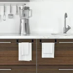 Towel Rod Over Cabinet Towel Rack Storage Organizer Bathroom Door Hanging Towel Rack Kitchen Cabinet Punch-free Rag Hanger 3