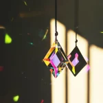 2 pcs Diamond Shaped Crystal Light Catching Prisms, Rainbow Maker for Window, Balcony, Kitchen, Garden Decoration 3