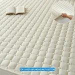 Quilted Mattress Cover Breathable Mattress Protector,Bed Sheet with Straps,Soft,Washable,Anti-Slip,Hypoallergenic, Noiseless 3