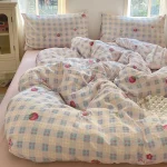 Ins Girls Strawberry Bedding Sets 2025 New Queen Size Bed Sheet Set Duvet Cover Set With Pillowcase No Filling 6