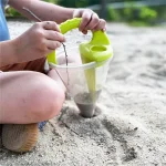 Kids Beach Sand Funnel Toy Outdoor Sand Play Tool Sand Hopper for Family Sandpit Games 2