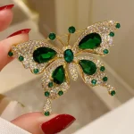 Fashion Women Girls Elegant Emerald Crystal Butterfly Brooches Badges Classic Lady Dress Suit High-end Pins Jewelry 3