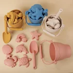 TYRY.HU 8pcs/set Children Toys Silicone Beach Toy Set with Bucket and Six Accessories Fun Outdoor Play Sand for Kids 2