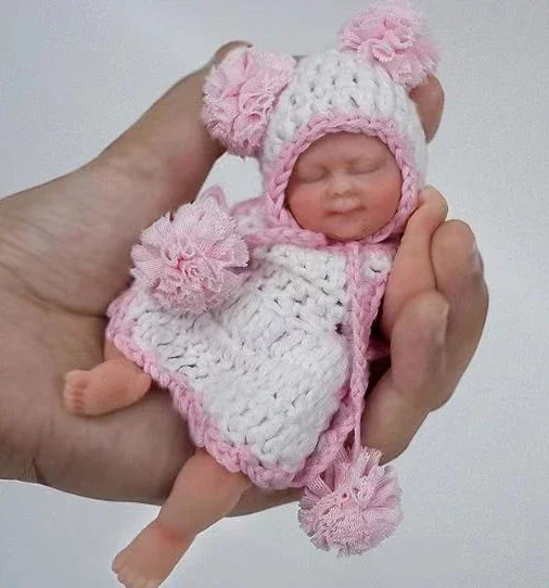 4.5" 13cm Micro Preemie Full Body Silicone Bady Girl Doll Lifelike Mini Reborn Doll Surprice Children Anti-Stress 4.5" 13cm Micro Preemie Full Body Silicone Bady Girl Doll Lifelike Mini Reborn Doll Surprice Children Anti-Stress