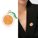 Luxury Rhinestones Pomegranate Brooches for Women Unisex Watermelon Fruit Pins Banquets Party Backpacks Gift Jewelry Accessories 2