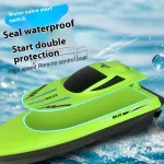 Remote Control Boat For Kids Waterproof Remote Control Toys Fast Remote Control Boat Lightweight Water Racer RC Boats Pool Toys 3