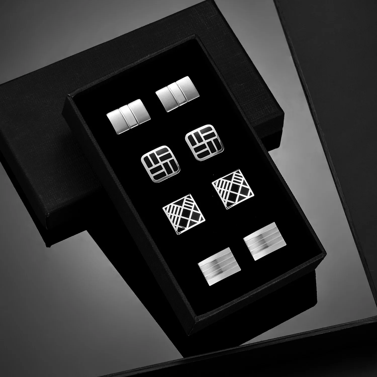4 Pairs Cufflinks Set CuffLinks For Mens Wedding Souvenirs Groomsmen Gift Man Shirt Cufflink With Box Luxury Jewelry Tie Clips 4 Pairs Cufflinks Set CuffLinks For Mens Wedding Souvenirs Groomsmen Gift Man Shirt Cufflink With Box Luxury Jewelry Tie Clips