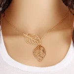 Minimalist Round Stick Pendant Necklace for Women Pearl Clavicle Necklace Leaves Long Chain Fashion Jewelry Statement Girl Gift 5