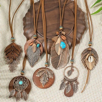 Retro Trendy Boho Long Neckalce Women Fashion Elegant Turquoise Shell Pendant Brown Pendent Necklaces Jewelry