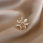 Fashion Brooch Set Flower Bow Brooches for Women Metal Anti-glare Lapel Pin Fixed Clothes Pins Sweater Coat Clothing Accessories 5
