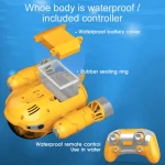 2.4GHz Remote Control Motorboat Waterproof Spray Swimming Pool Bathing RC Steamboat Toys For Boys And Girls Children's Gift 3