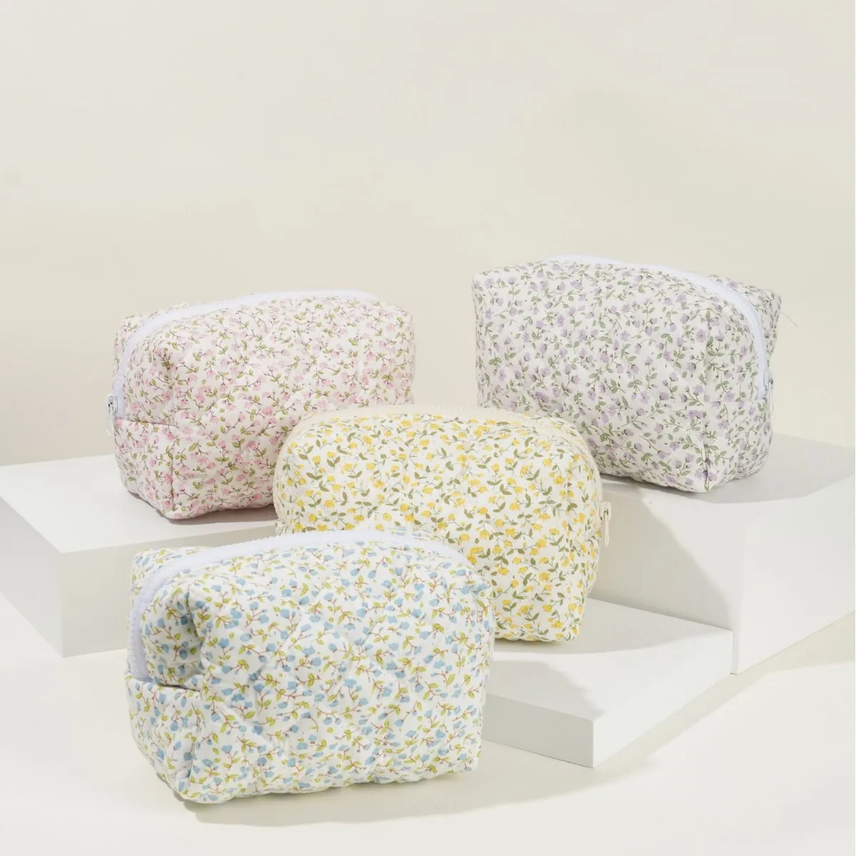 Floral Puffy Quilted Large Makeup Bag Travel Cosmetic Pouch Flower Printed Storage Organizer Makeup Accessory Floral Puffy Quilted Large Makeup Bag Travel Cosmetic Pouch Flower Printed Storage Organizer Makeup Accessory
