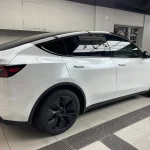 Premium Gloss Pearl Shell White Color Sticker Vinyl Wrap Film Roll Self Adhesive PET Decal Car Wrapping Film Scratch-resistant 5