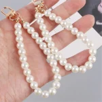 ZAKOL Cute Pearl Keychain for Women Girls Shiny Pearl Bead Shell Phone Bag Backpack Charm Accessory Car Key Key Chain Pendant 6