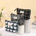 New Canvas Cosmetic Bags Zipper Opening Key Card Holder Cartoon Student Pencil Case Coin Purse Ladies Hand Portable Storage Bag 3