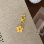 Little Flower Colorful Keychain Sweet Resin Gradient Key Chain Transparent Color Diy Cute Bag Keychains Pendant Girls Jewelry 5