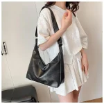 HOMEFISH Leather Commuter Vintage Casual Tote Bag Maillard Stylish Crossbody Bags for Women Texture Large Capacity Temperament 6