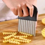 Stainless Steel Potato Chip Slicer Dough Vegetable Fruit Crinkle Wavy Kitchen Knife Cutter Chopper French Fry Maker Tools Gadget 2