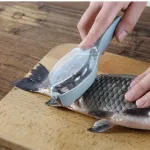 Kitchen Household Scale Scraper With Lid, Fish Scale Scraper, Manual Descaling, Brushing Of Fishing Tools 2